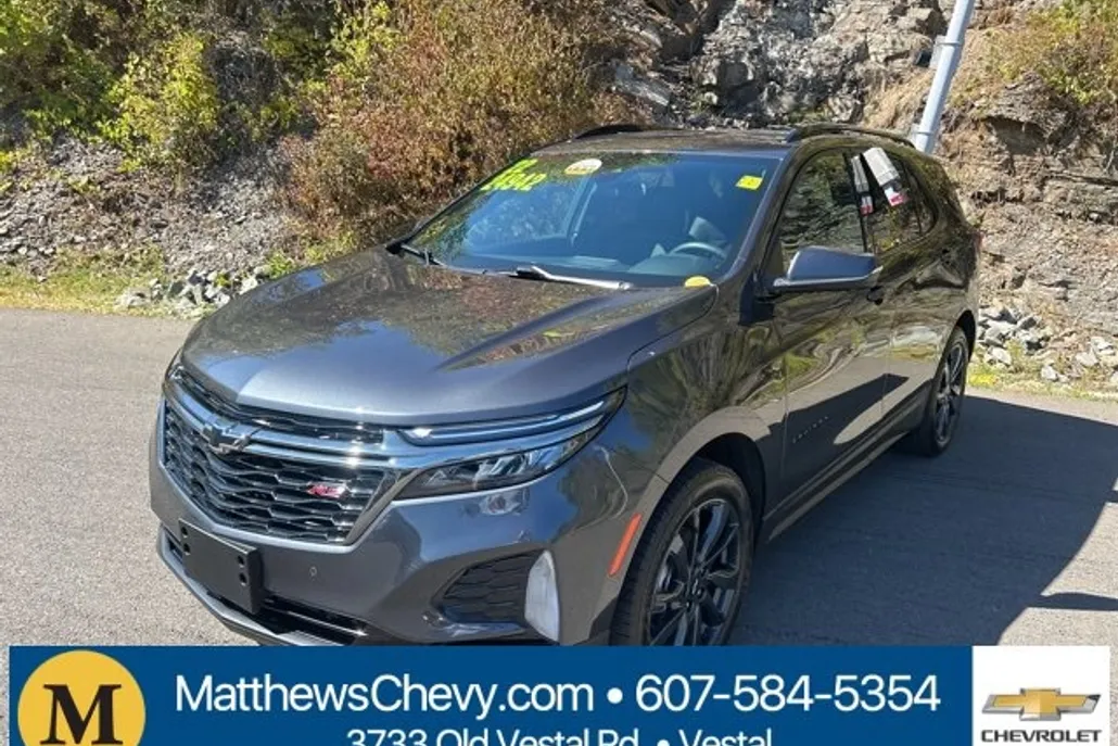 2022 Chevrolet Equinox RS photo 1
