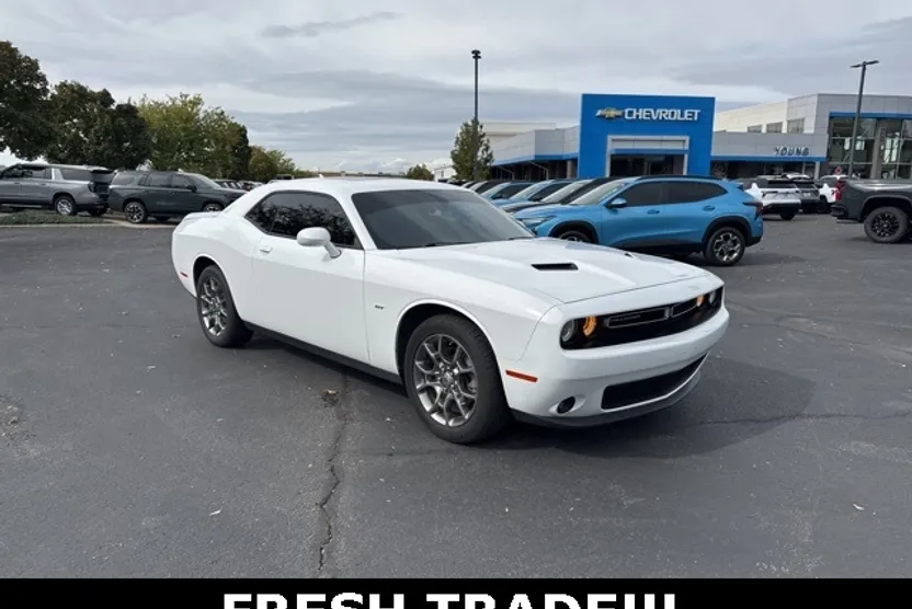 2017 Dodge Challenger GT photo 1