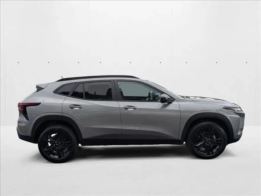 2025 Chevrolet Trax ACTIV photo 1