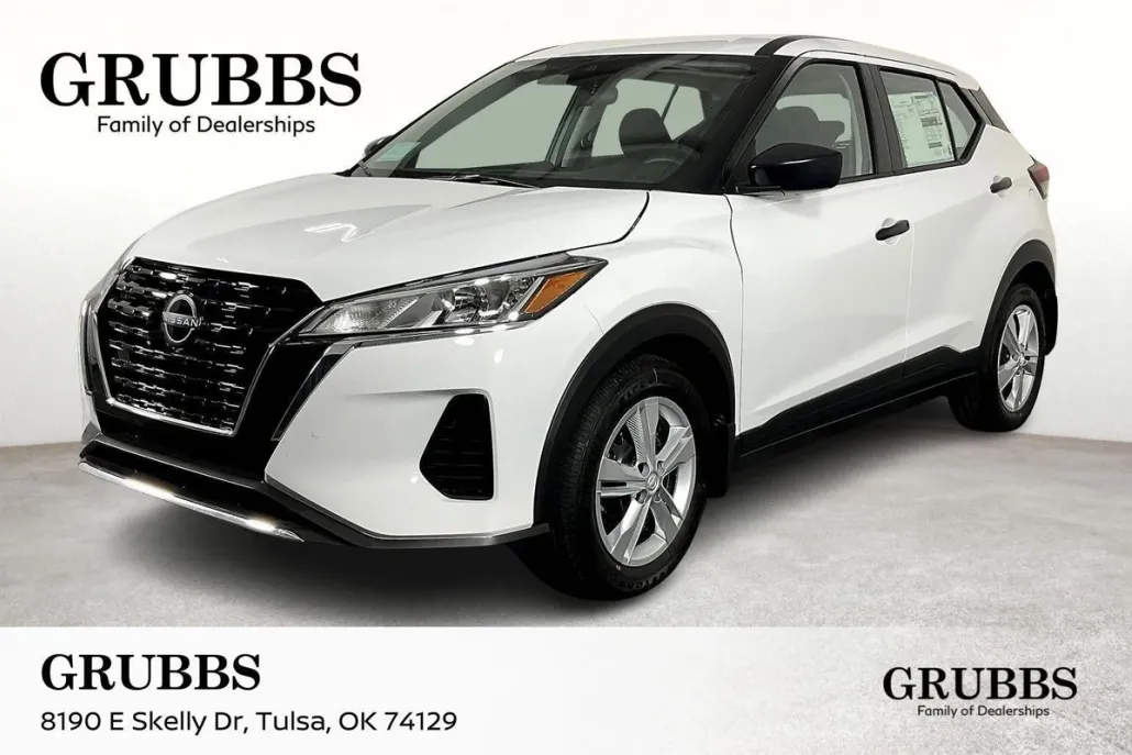 2025 Nissan Kicks Play S photo 1