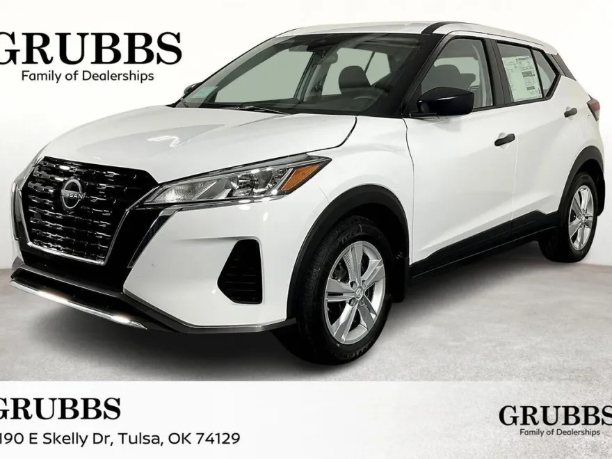 2025 Nissan Kicks Play S photo 1