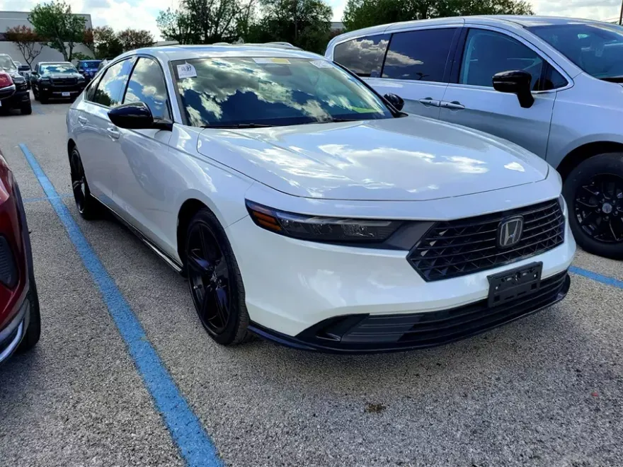 2024 Honda Accord Hybrid Sport-L photo 1