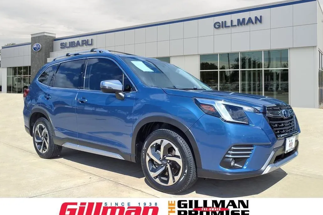 2023 Subaru Forester Touring photo 1