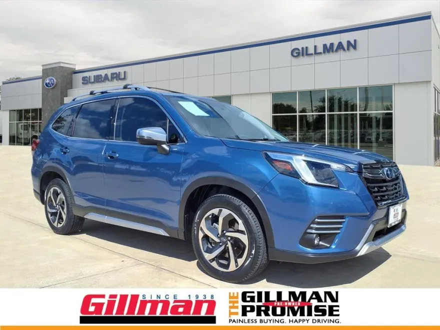 2023 Subaru Forester Touring photo 1