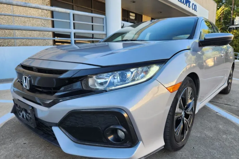 2019 Honda Civic EX Hatchback photo 1