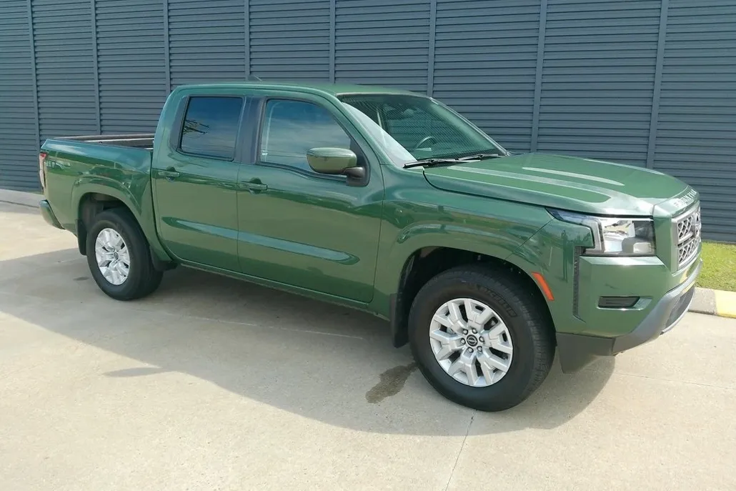 2022 Nissan Frontier SV photo 1