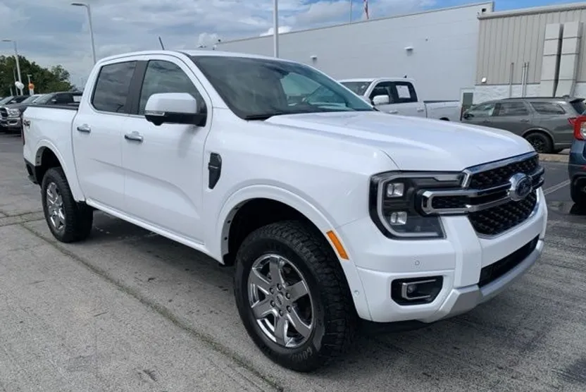 2024 Ford Ranger Lariat photo 1