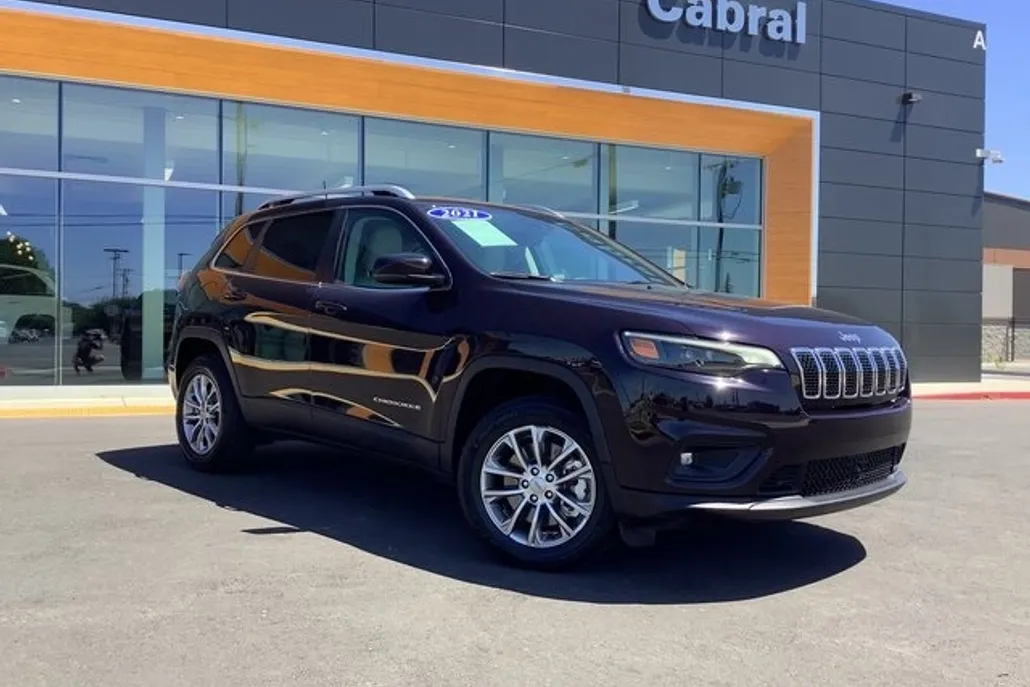 2021 Jeep Cherokee Latitude Lux photo 1