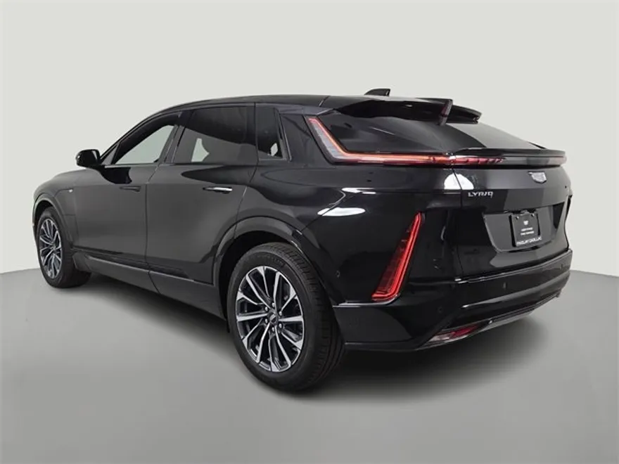 2024 Cadillac Lyriq Sport photo 1