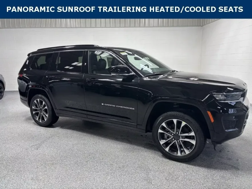 2025 Jeep Grand Cherokee Overland photo 1