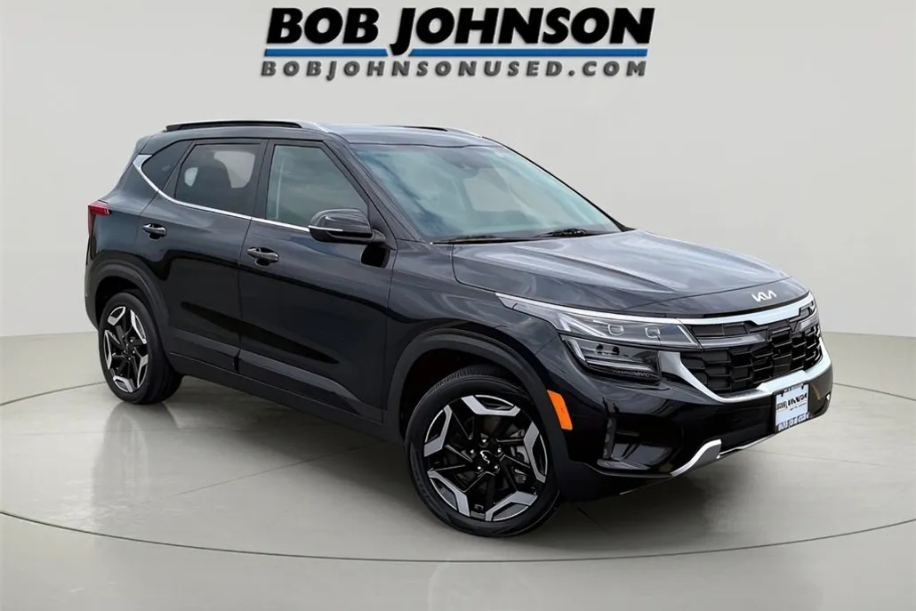 2024 Kia Seltos SX photo 1
