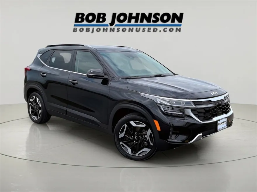 2024 Kia Seltos SX photo 1