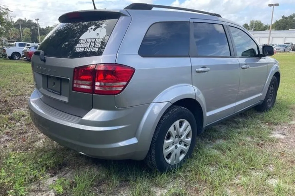 2019 Dodge Journey SE photo 1