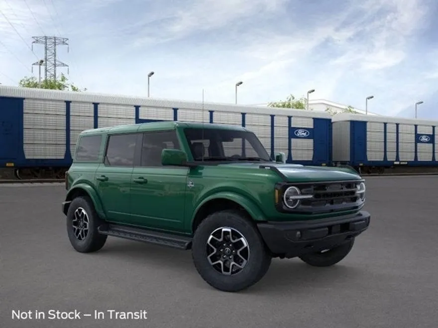 2025 Ford Bronco Outer Banks photo 1