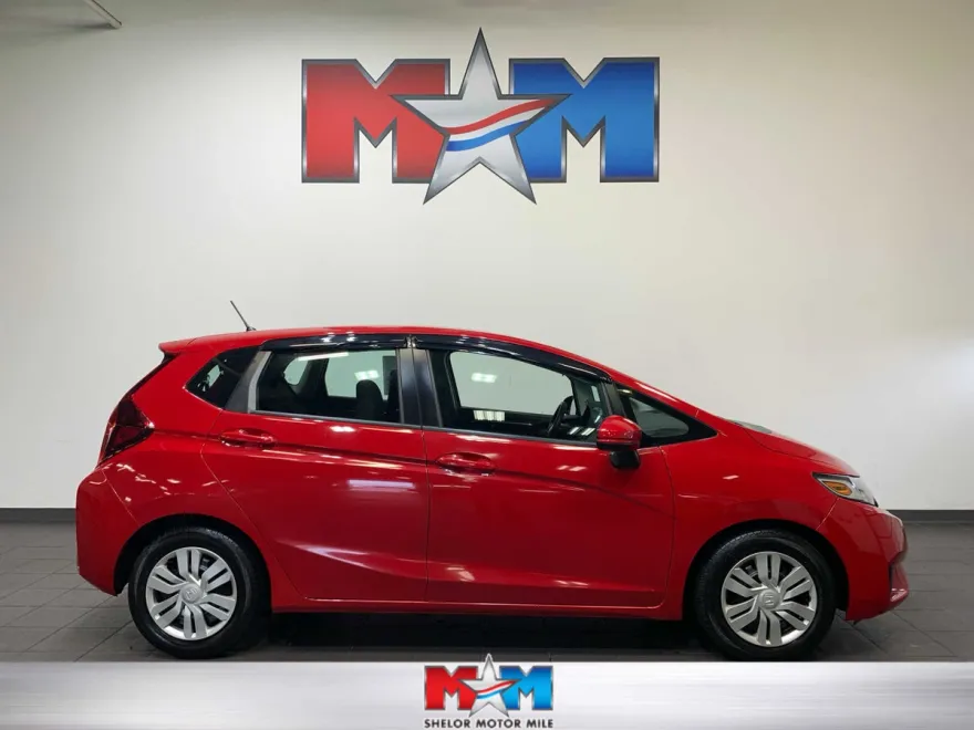 2015 Honda Fit LX photo 1