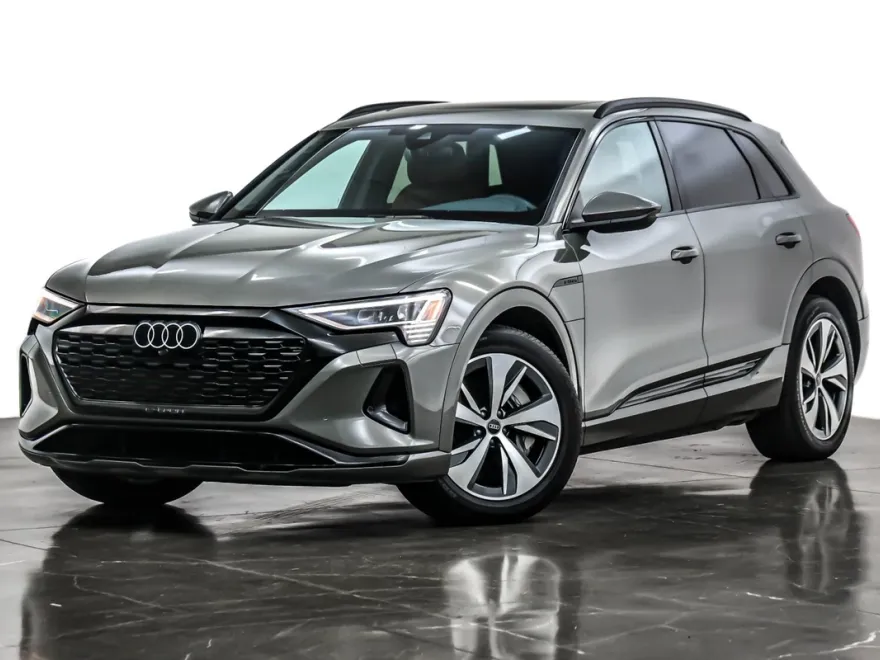 2024 Audi Q8 E-tron Premium photo 1