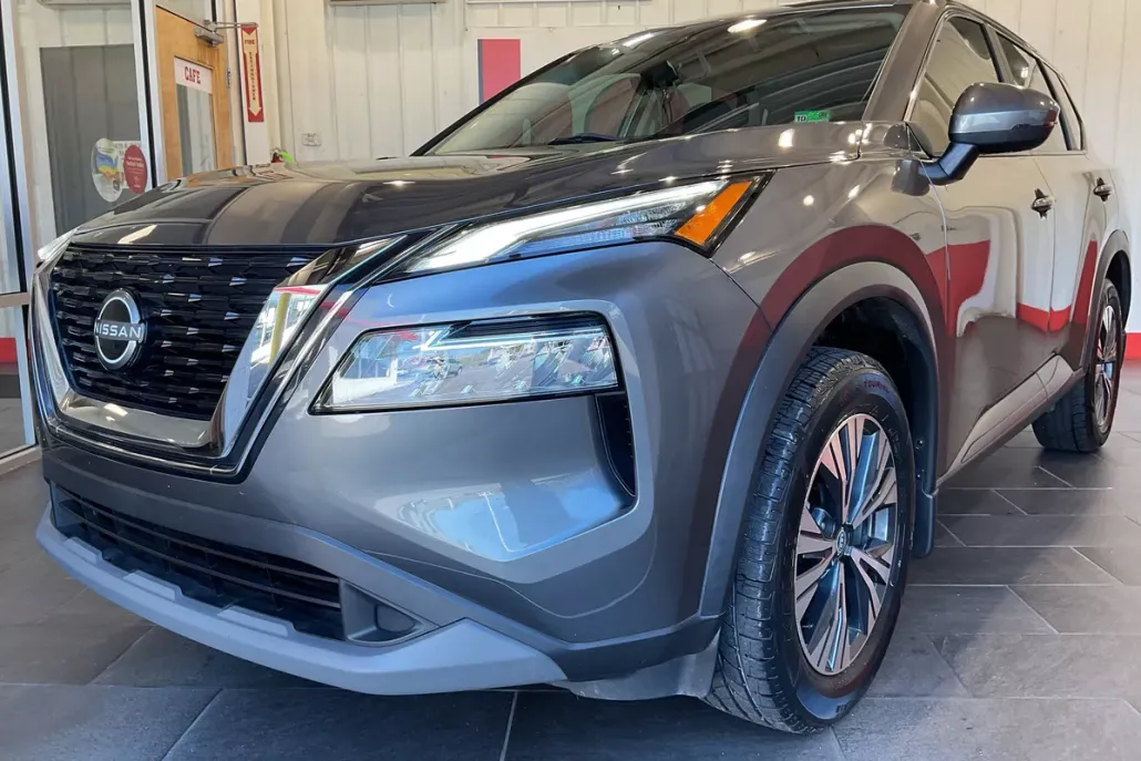 2023 Nissan Rogue SV photo 1