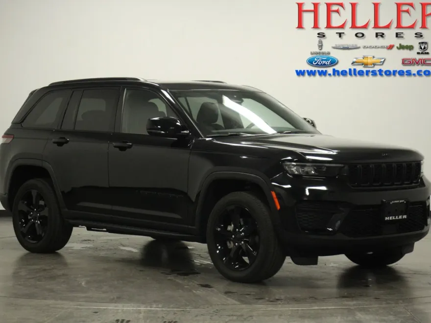 2023 Jeep Grand Cherokee Altitude photo 1