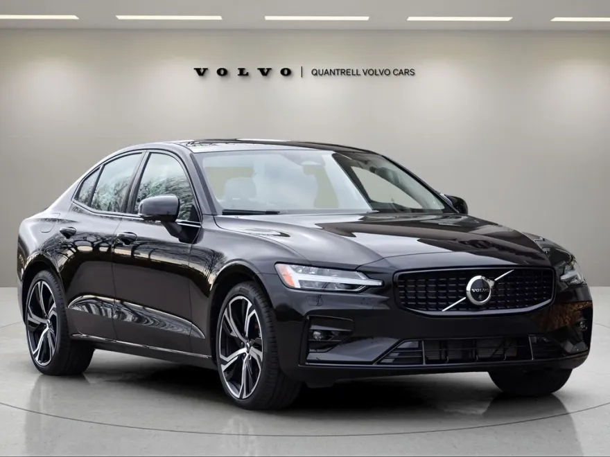 2024 Volvo S60 B5 Plus photo 1