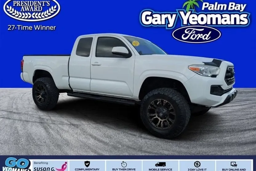 2019 Toyota Tacoma SR photo 1