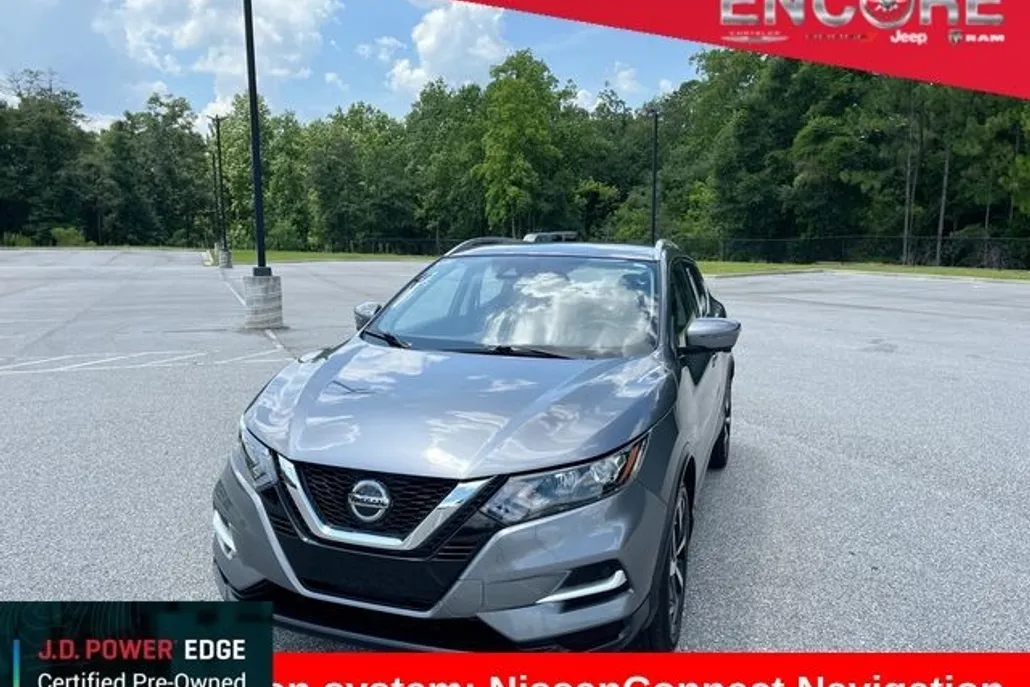 2022 Nissan Rogue Sport SL photo 1
