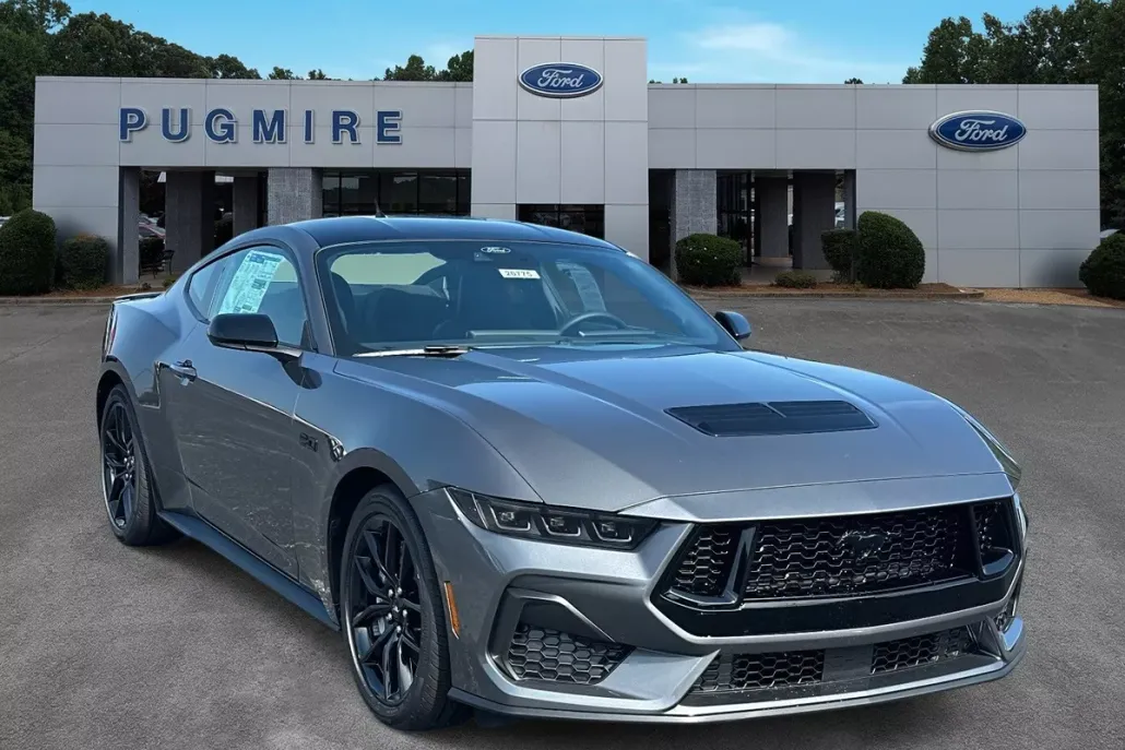 2025 Ford Mustang GT photo 1
