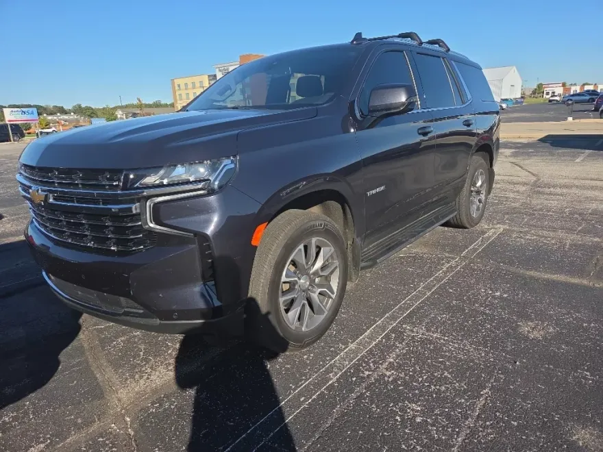 2022 Chevrolet Tahoe LT photo 1