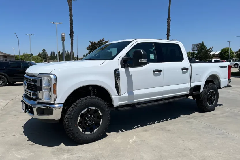 2025 Ford F-250 XLT photo 1