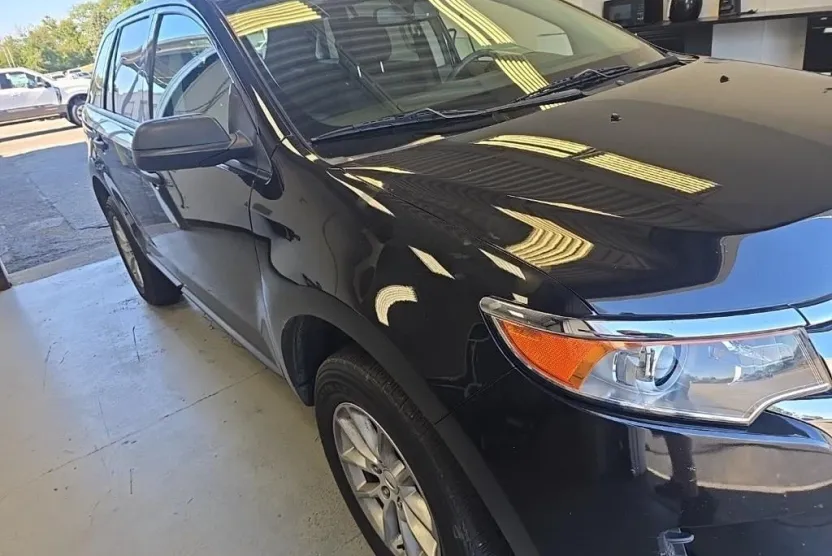 2014 Ford Edge SE photo 1