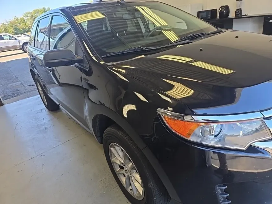 2014 Ford Edge SE photo 1