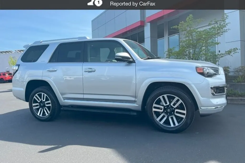 2022 Toyota 4Runner Limited photo 1
