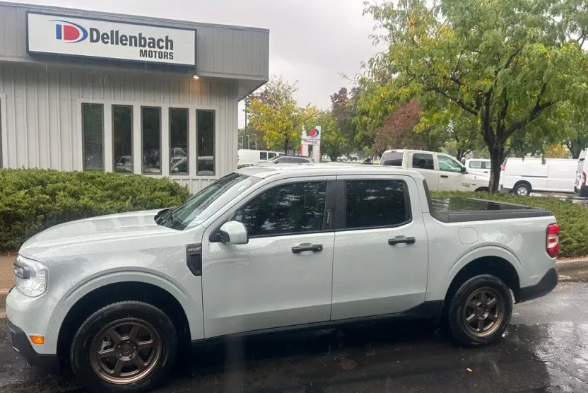2023 Ford Maverick XLT photo 1