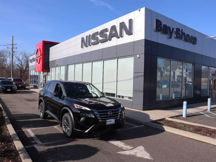 2025 Nissan Rogue S photo 1