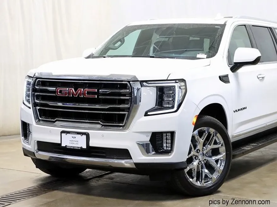 2023 Gmc Yukon XL SLT photo 1