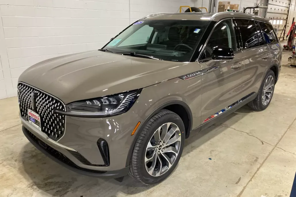 2025 Lincoln Aviator Premiere photo 1