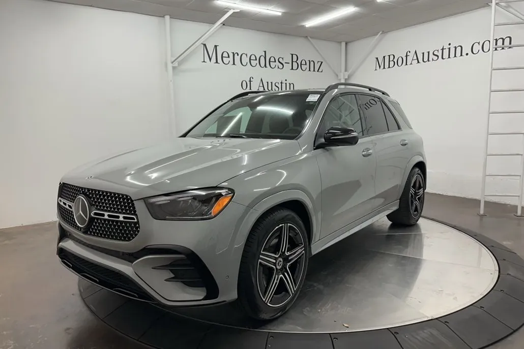 2026 Mercedes Benz GLE 580 4MATIC photo 1