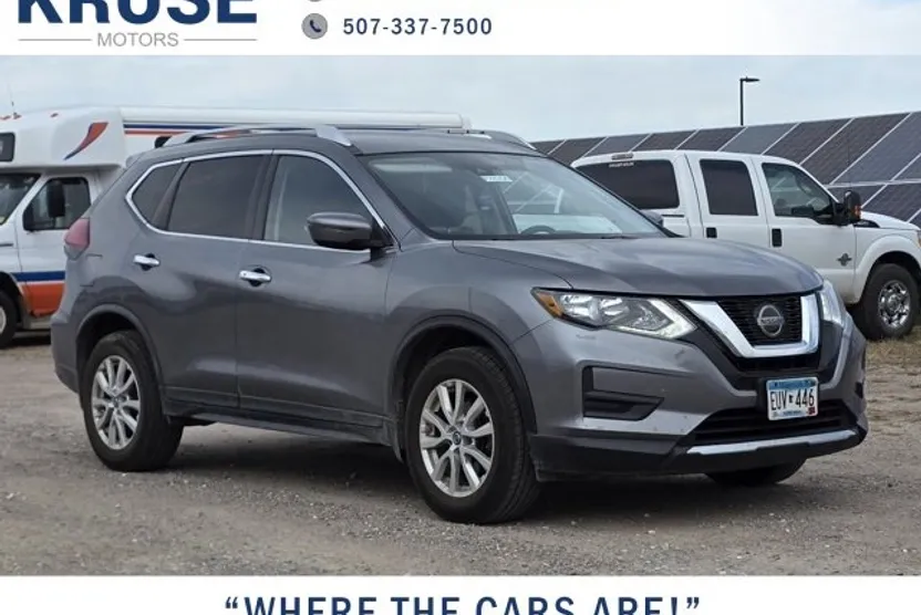 2020 Nissan Rogue SV AWD photo 1