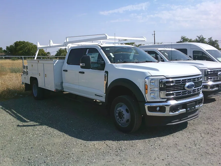 2026 Ford F-550 XL photo 1
