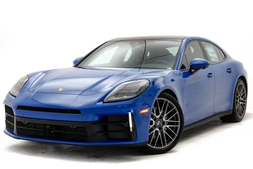 2025 Porsche Panamera 4 photo 1