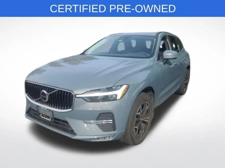2022 Volvo XC60 B5 Momentum photo 1