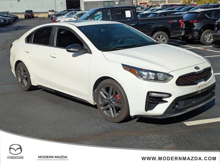 2020 Kia Forte GT-Line photo 1