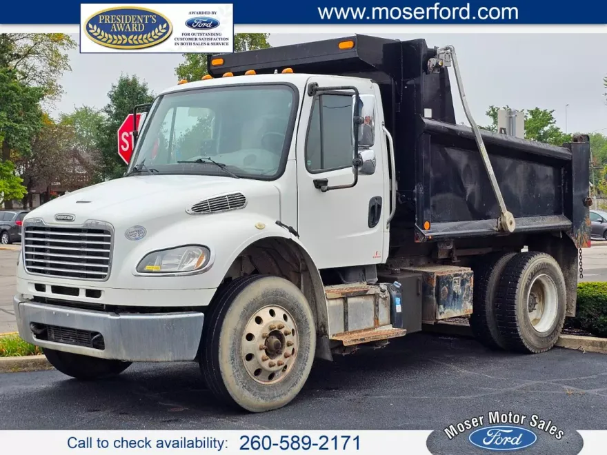 2016 Freightliner M2 106 Medium Duty photo 1