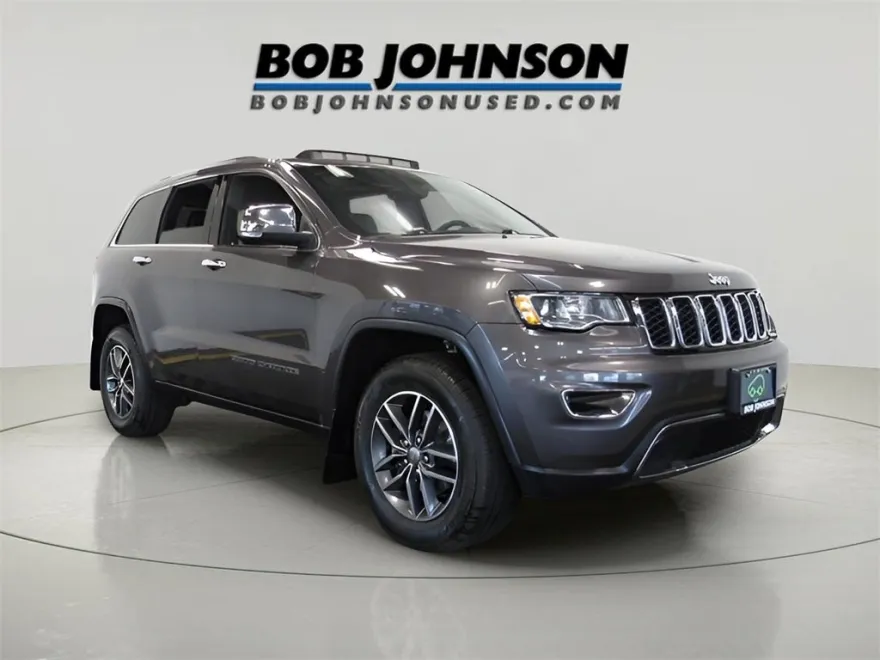 2017 Jeep Grand Cherokee Limited photo 1