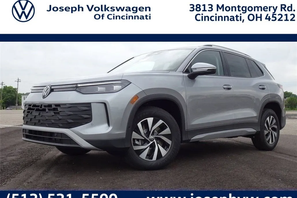 2025 Volkswagen Tiguan S photo 1