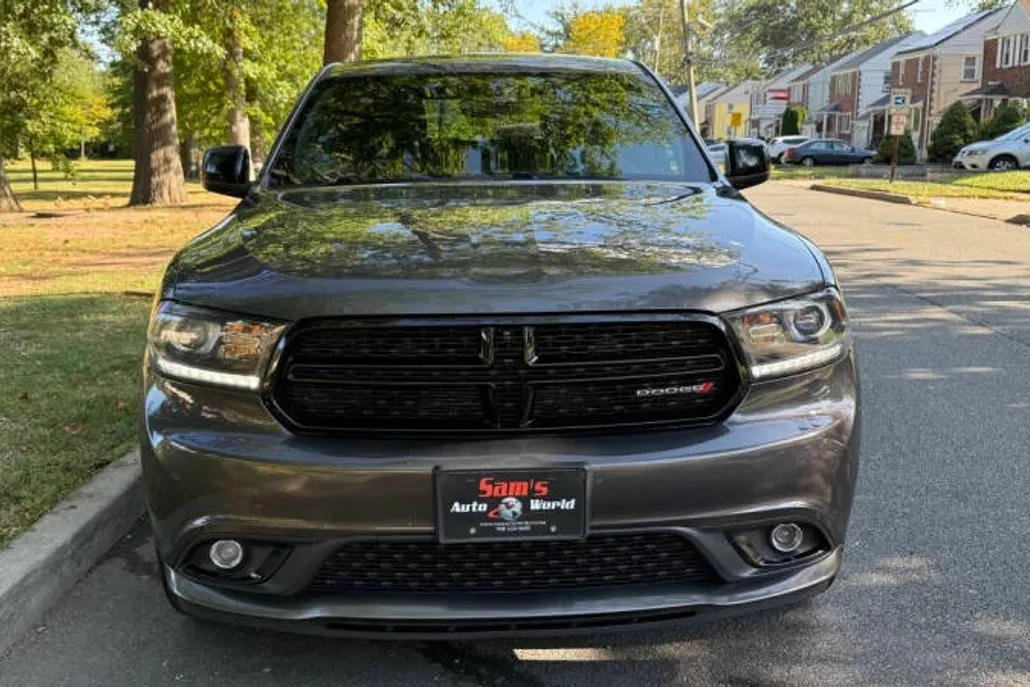 2018 Dodge Durango SXT Plus photo 1