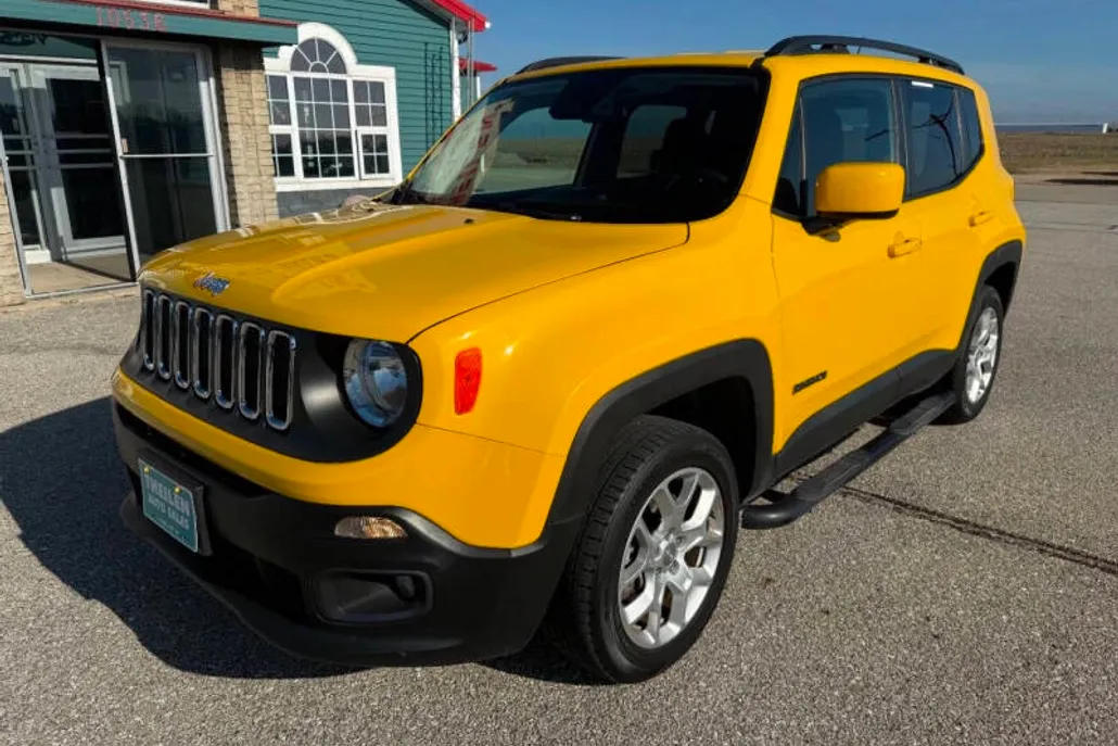 2016 Jeep Renegade Latitude photo 1