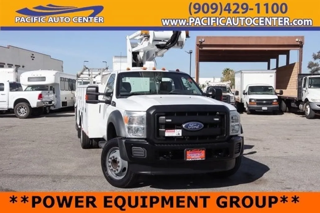 2012 Ford F-550 photo 1