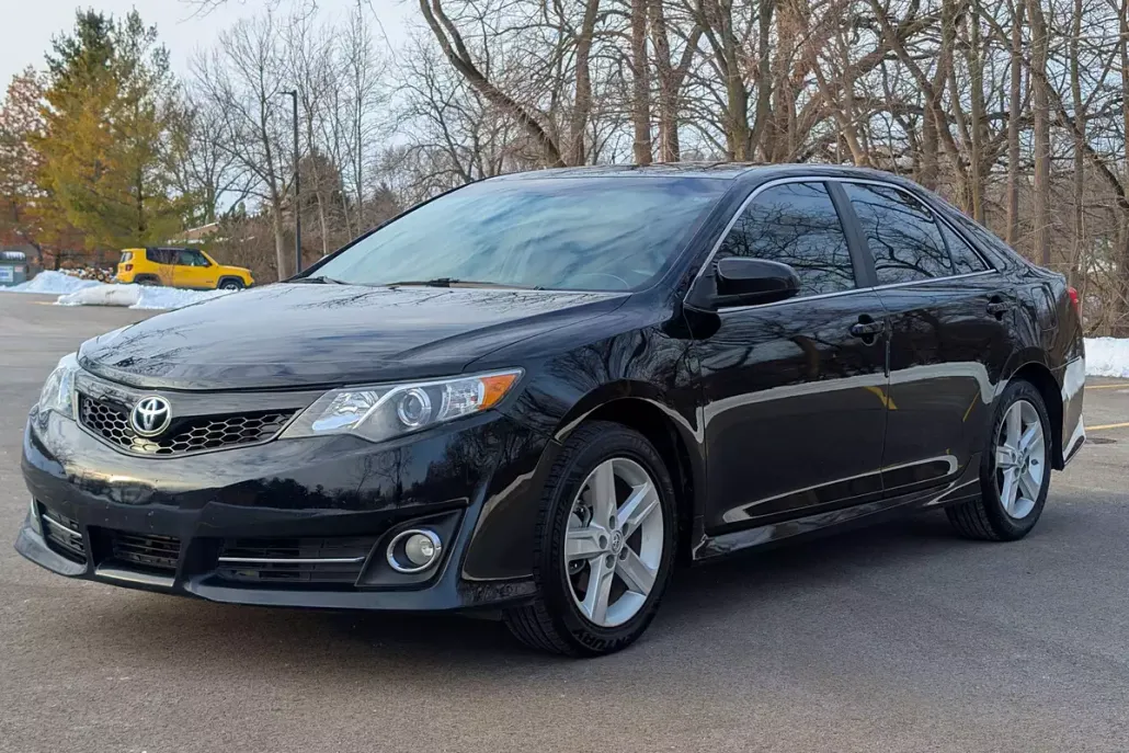 2013 Toyota Camry SE photo 1