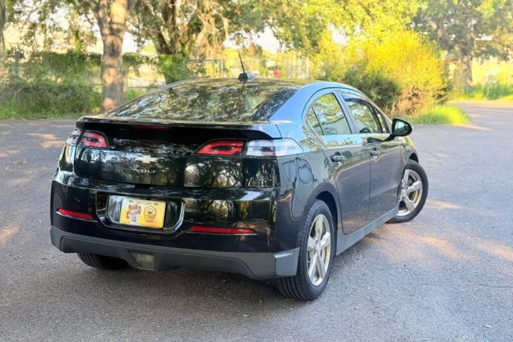 2015 Chevrolet Volt Premium photo 1