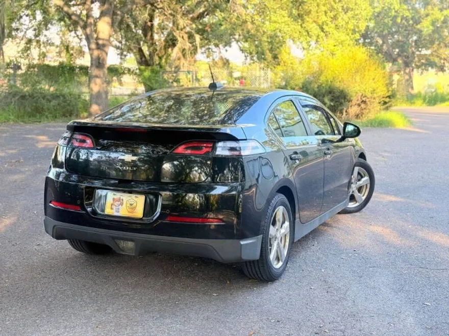 2015 Chevrolet Volt Premium photo 1
